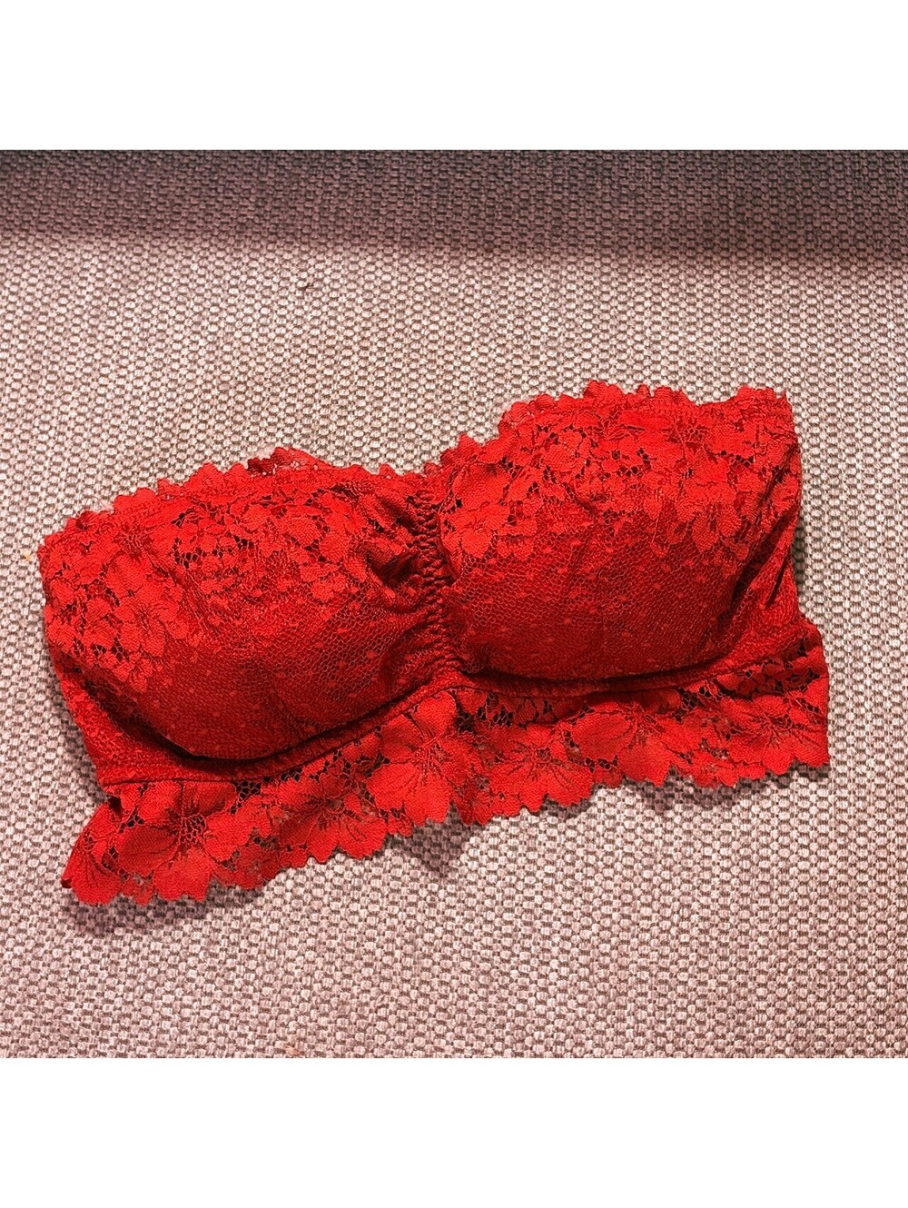 auden Red Lace Strapless Bra Medium